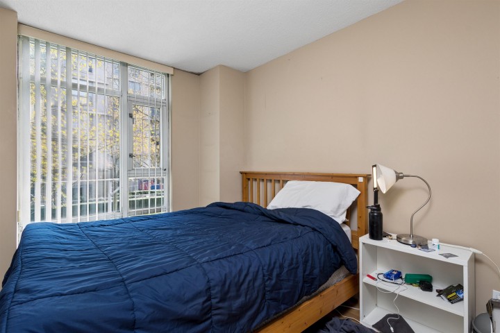 Photo 12 at 2P - 1033 Marinaside Crescent, Yaletown, Vancouver West
