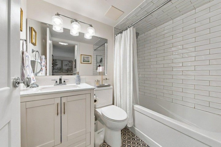 Photo 16 at 408 - 488 Helmcken Street, Yaletown, Vancouver West