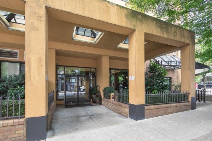 Photo 19 at 408 - 488 Helmcken Street, Yaletown, Vancouver West
