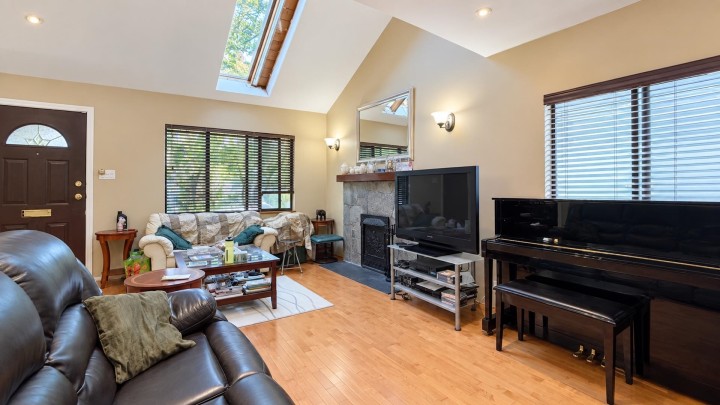 Photo 9 at 3841 W 23rd Avenue, Dunbar, Vancouver West
