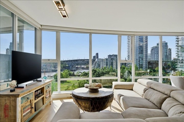 Photo 4 at 803 - 455 Beach Crescent, Yaletown, Vancouver West