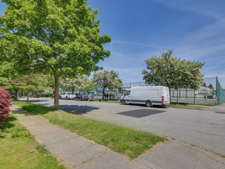 Photo 36 at 2087 E 26th Avenue, Victoria VE, Vancouver East