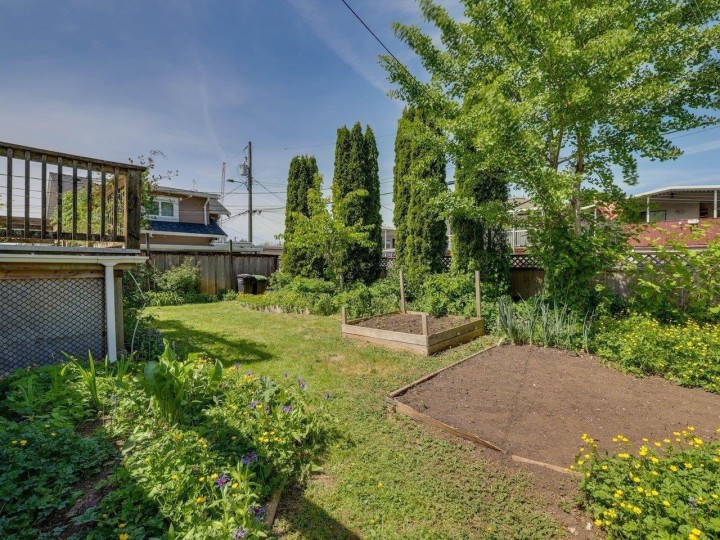 Photo 32 at 2087 E 26th Avenue, Victoria VE, Vancouver East