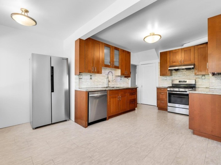 Photo 8 at 2087 E 26th Avenue, Victoria VE, Vancouver East
