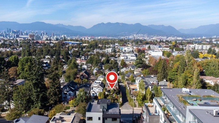 Photo 13 at 659 E 22nd Avenue, Fraser VE, Vancouver East