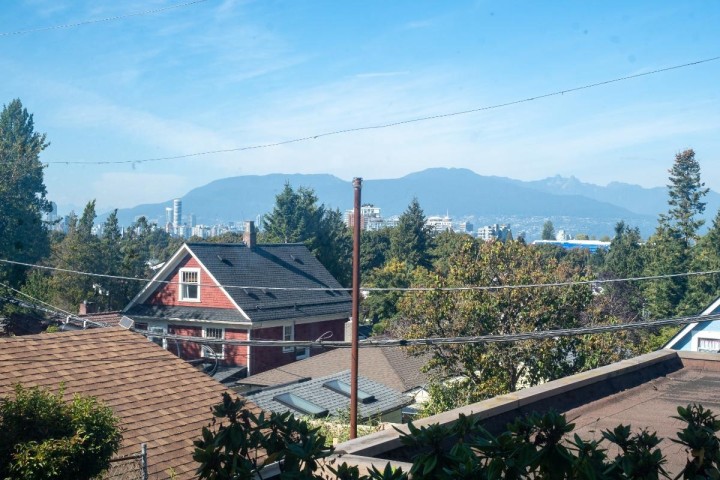 Photo 25 at 659 E 22nd Avenue, Fraser VE, Vancouver East