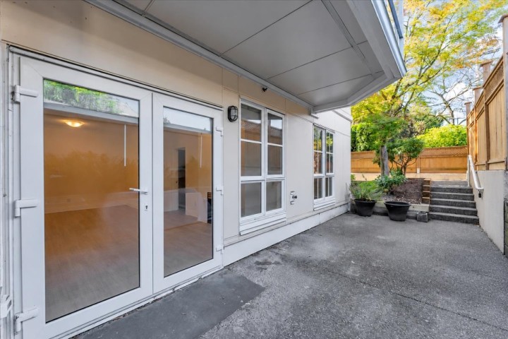 Photo 1 at 104 - 3621 W 26th Avenue, Dunbar, Vancouver West