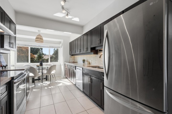 Photo 5 at 2288 Kings Avenue, Dundarave, West Vancouver