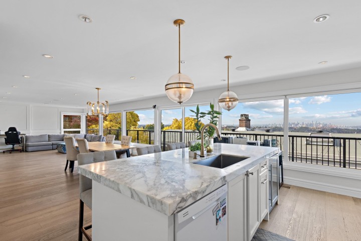 Photo 12 at 3681 Mcgill Street, Hastings Sunrise, Vancouver East