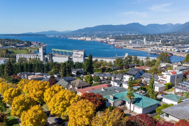 Photo 31 at 3681 Mcgill Street, Hastings Sunrise, Vancouver East