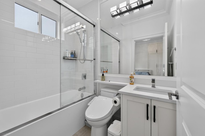 Photo 15 at 5584 Rupert Street, Collingwood VE, Vancouver East