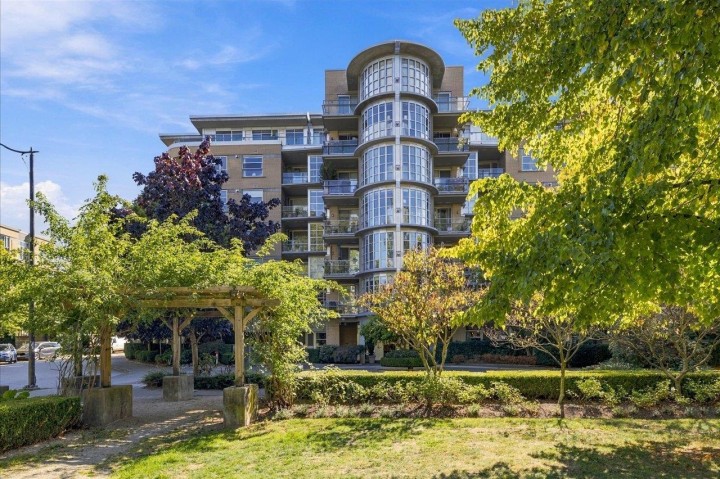 Photo 2 at 707 - 2655 Cranberry Drive, Kitsilano, Vancouver West