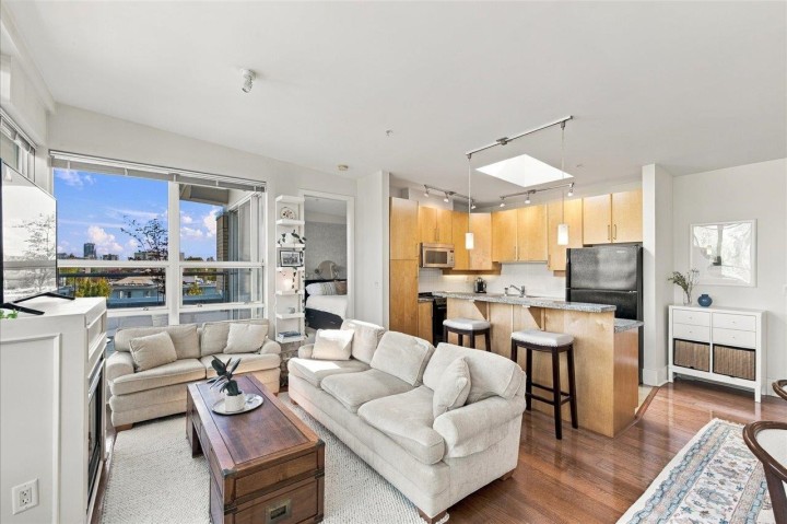 Photo 9 at 707 - 2655 Cranberry Drive, Kitsilano, Vancouver West