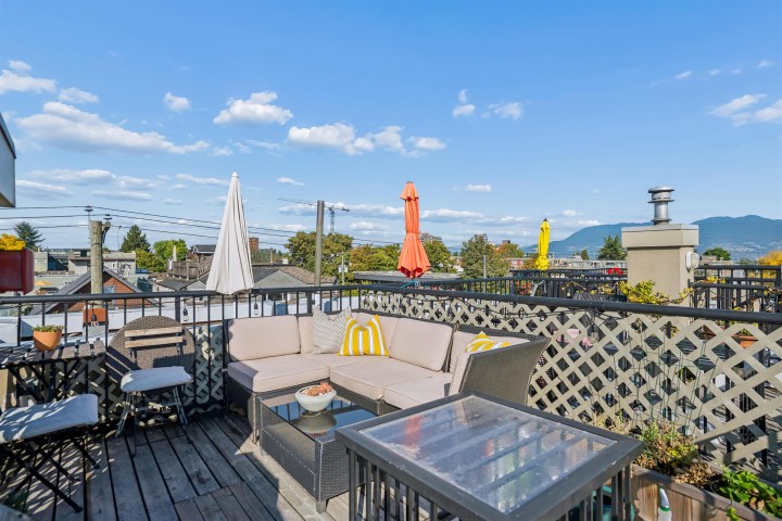 Photo 13 at 203 - 2190 W 5th Avenue, Kitsilano, Vancouver West