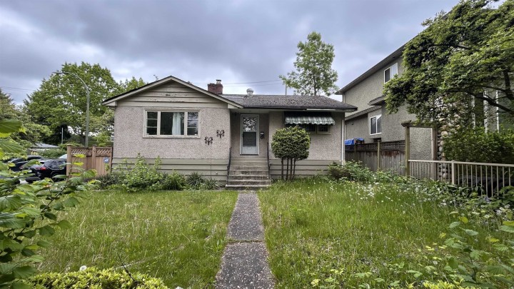Photo 5 at 2306 Rupert Street, Renfrew VE, Vancouver East