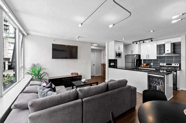 Photo 9 at 306 - 633 Abbott Street, Downtown VW, Vancouver West