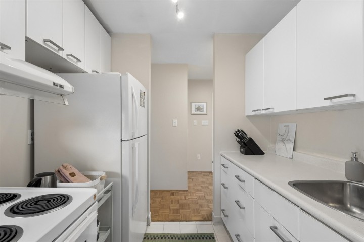 Photo 6 at 312 - 808 E 8th Avenue, Mount Pleasant VE, Vancouver East