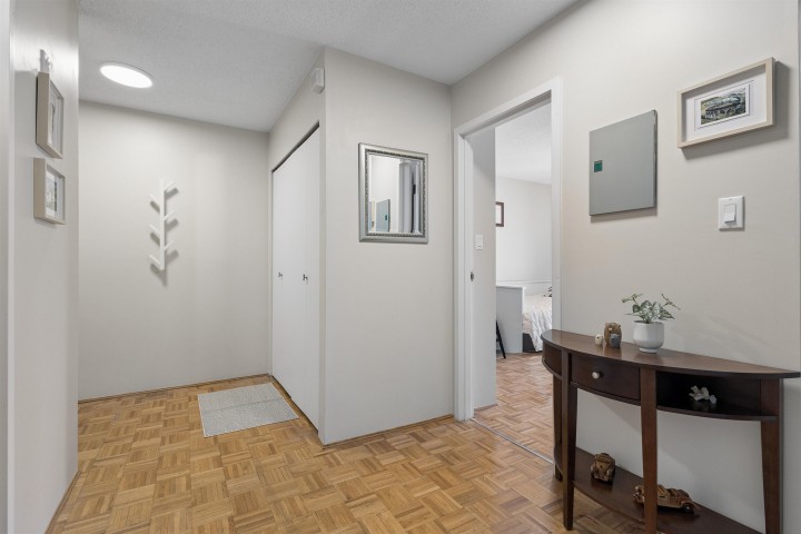 Photo 5 at 312 - 808 E 8th Avenue, Mount Pleasant VE, Vancouver East