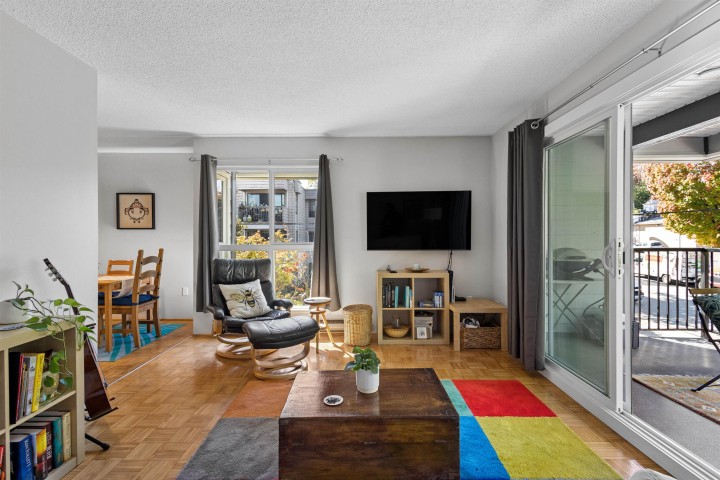 Photo 14 at 312 - 808 E 8th Avenue, Mount Pleasant VE, Vancouver East