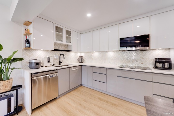 Photo 2 at 66 - 3433 E 49th Avenue, Killarney VE, Vancouver East