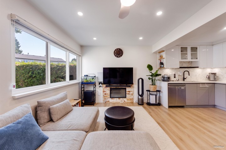 Photo 8 at 66 - 3433 E 49th Avenue, Killarney VE, Vancouver East