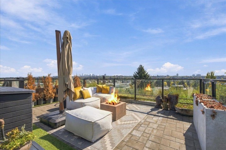 Photo 14 at 602 - 2550 Garden Drive, Grandview Woodland, Vancouver East