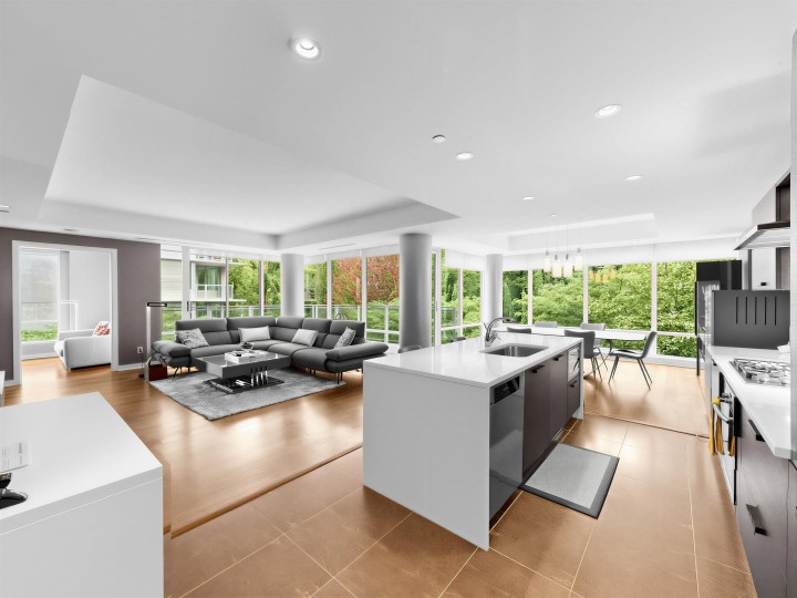 Photo 7 at 303 - 5838 Berton Avenue, University VW, Vancouver West