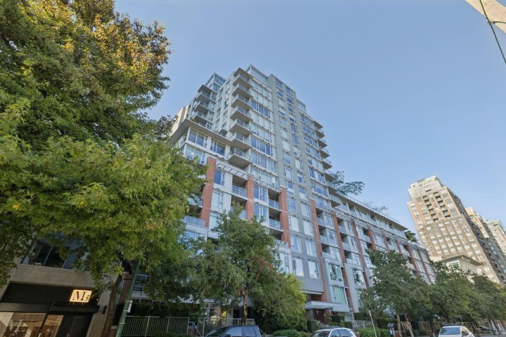 Photo 32 at 319 - 1133 Homer Street, Yaletown, Vancouver West