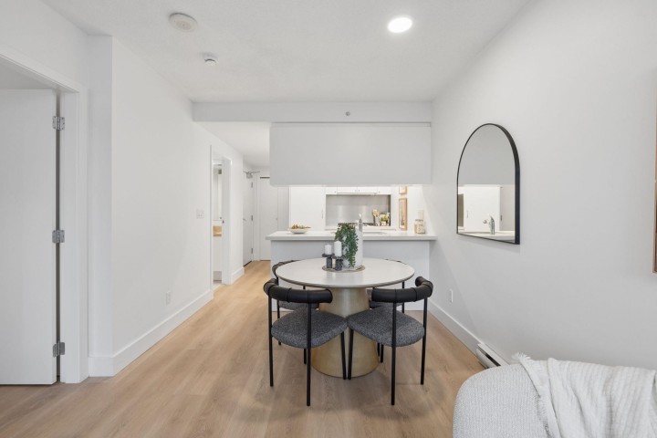 Photo 10 at 319 - 1133 Homer Street, Yaletown, Vancouver West