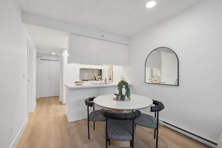 Photo 11 at 319 - 1133 Homer Street, Yaletown, Vancouver West