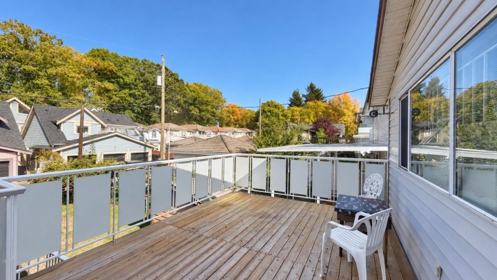 Photo 3 at 1025 E 22nd Avenue, Fraser VE, Vancouver East