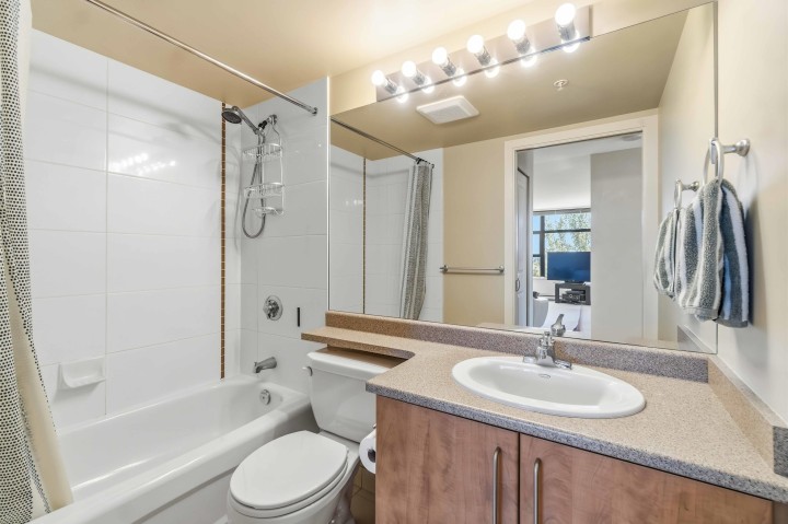 Photo 11 at 805 - 5380 Oben Street, Collingwood VE, Vancouver East