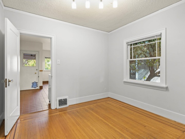Photo 7 at 3989 W 19th Avenue, Dunbar, Vancouver West