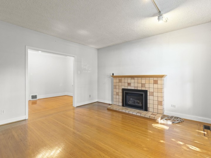 Photo 5 at 3989 W 19th Avenue, Dunbar, Vancouver West