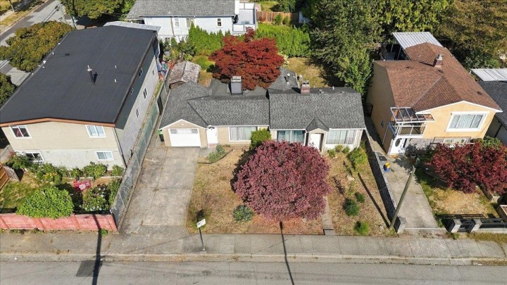 Photo 2 at 2219 E 25th Avenue, Victoria VE, Vancouver East