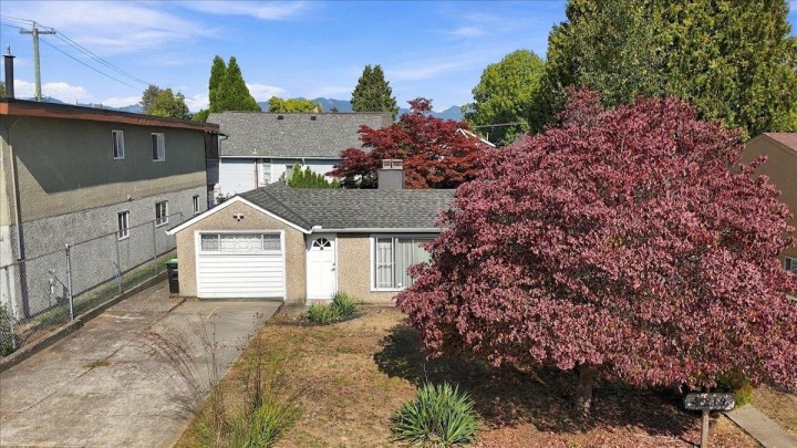 Photo 12 at 2219 E 25th Avenue, Victoria VE, Vancouver East