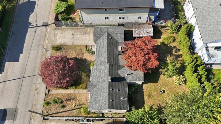 Photo 3 at 2219 E 25th Avenue, Victoria VE, Vancouver East