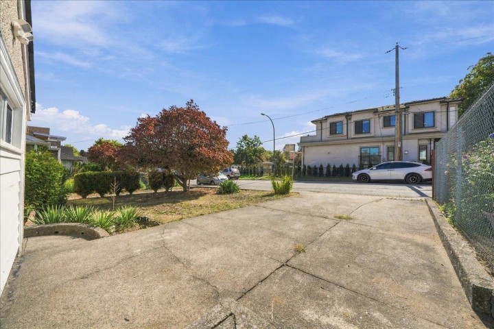Photo 20 at 2219 E 25th Avenue, Victoria VE, Vancouver East