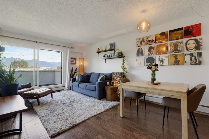 Photo 2 at 302 - 391 E 7th Avenue, Mount Pleasant VE, Vancouver East