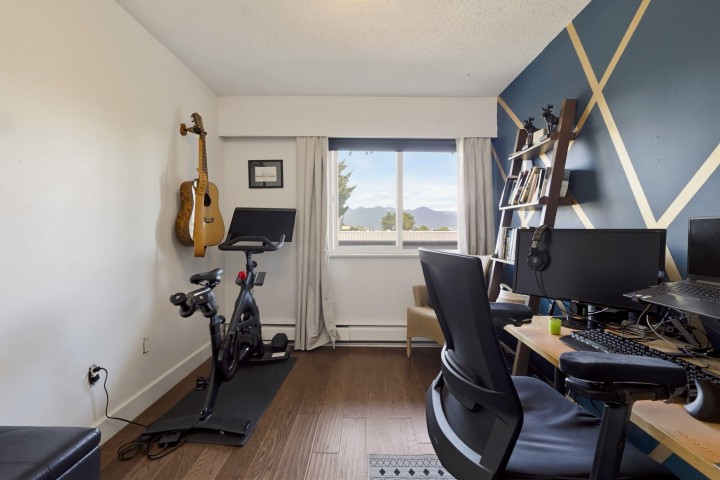 Photo 17 at 302 - 391 E 7th Avenue, Mount Pleasant VE, Vancouver East