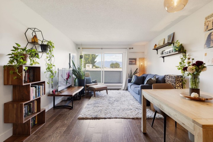 Photo 4 at 302 - 391 E 7th Avenue, Mount Pleasant VE, Vancouver East