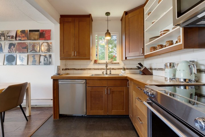 Photo 8 at 302 - 391 E 7th Avenue, Mount Pleasant VE, Vancouver East