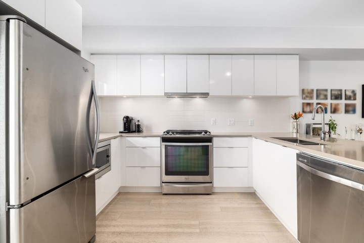 Photo 9 at 109 - 453 E 16th Avenue, Mount Pleasant VE, Vancouver East