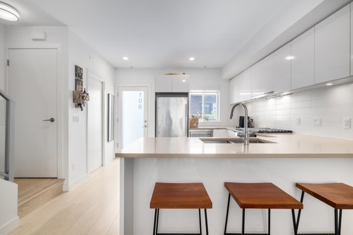 Photo 8 at 109 - 453 E 16th Avenue, Mount Pleasant VE, Vancouver East