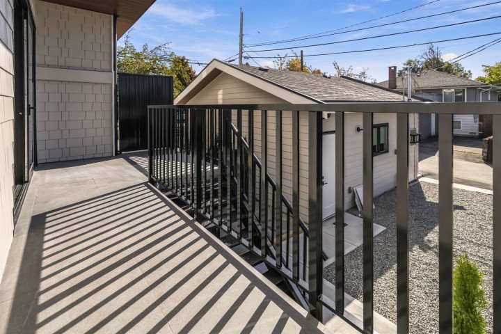 Photo 27 at 3290 E 48th Avenue, Killarney VE, Vancouver East