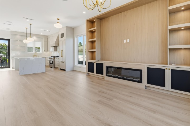 Photo 4 at 3290 E 48th Avenue, Killarney VE, Vancouver East