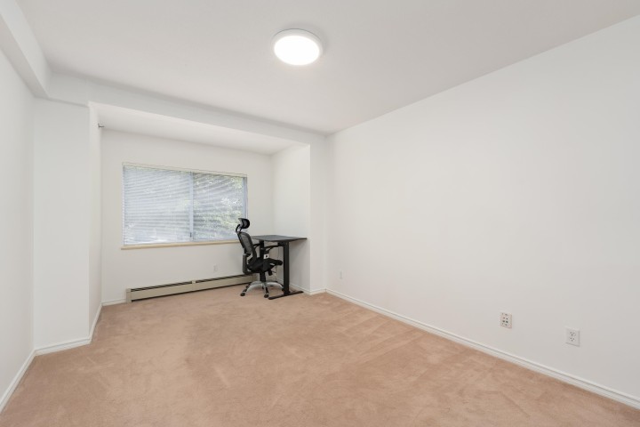 Photo 5 at 1038 E 51st Avenue, South Vancouver, Vancouver East