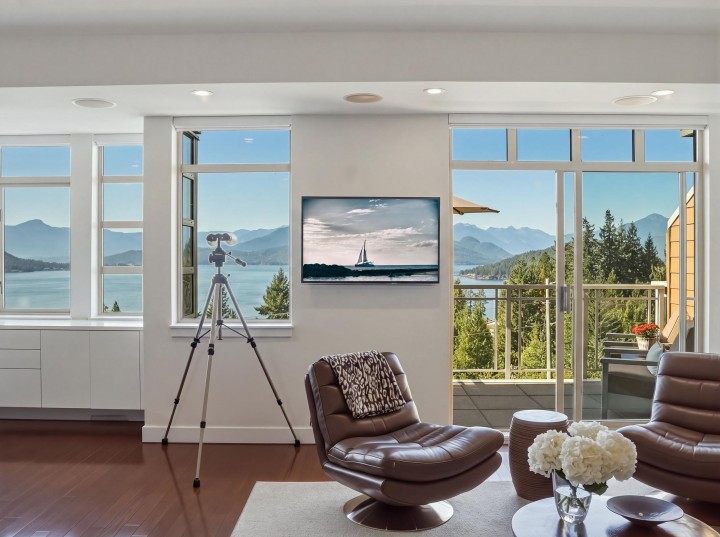 Photo 1 at 8547 Seascape Court, Howe Sound, West Vancouver