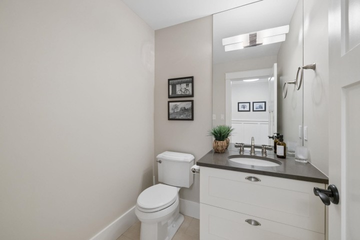 Photo 36 at 2015 Esquimalt Avenue, Ambleside, West Vancouver