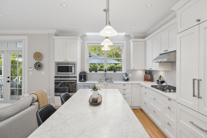 Photo 20 at 2015 Esquimalt Avenue, Ambleside, West Vancouver